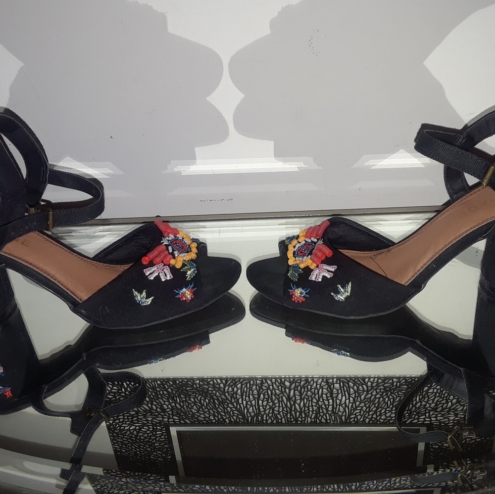 Beaded Block Heels! - Picture 4 of 6